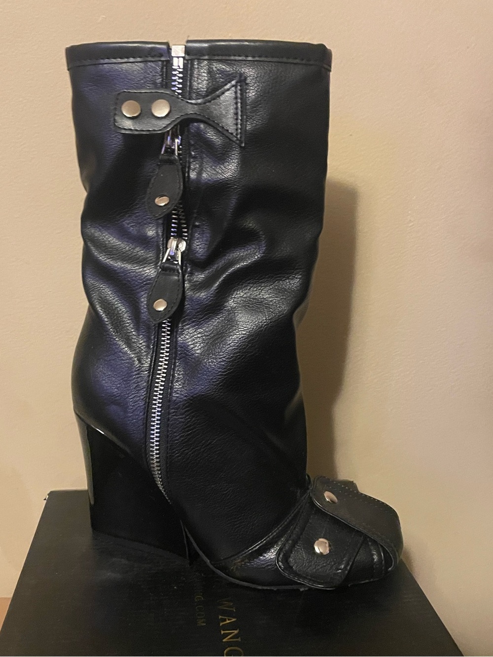 Black Mid-Calf Zippered Women's Heeled Boot